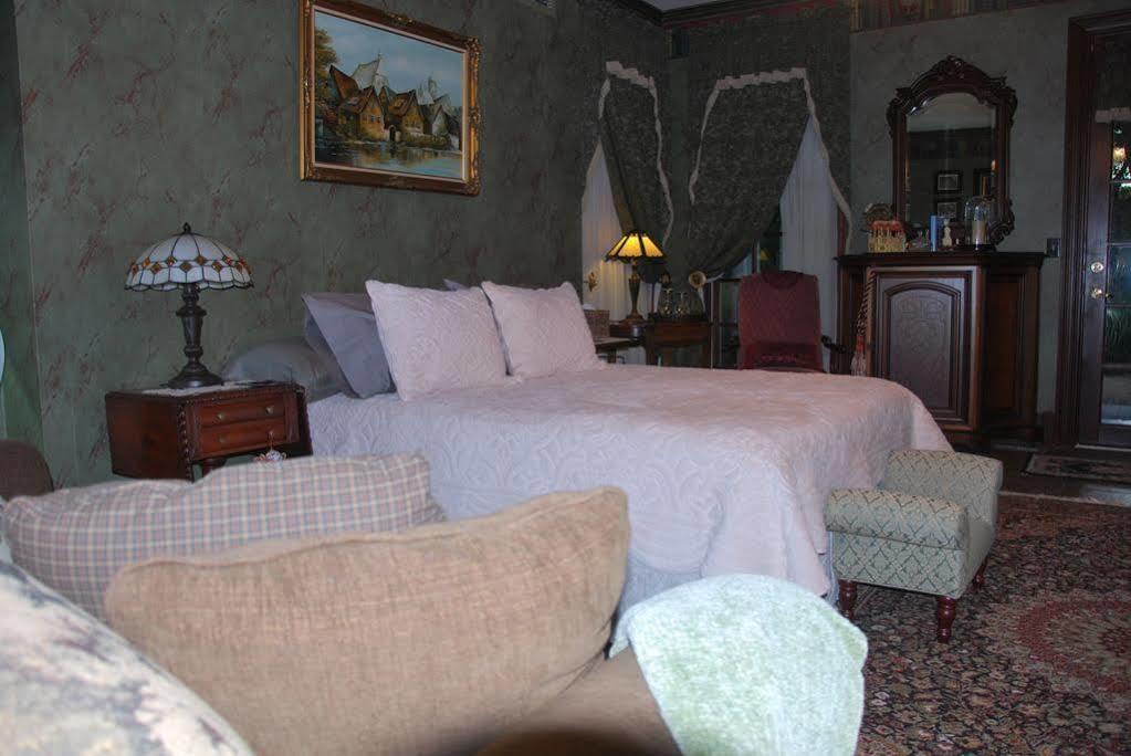 A Walk In The Woods Bed And Breakfast Southold Extérieur photo