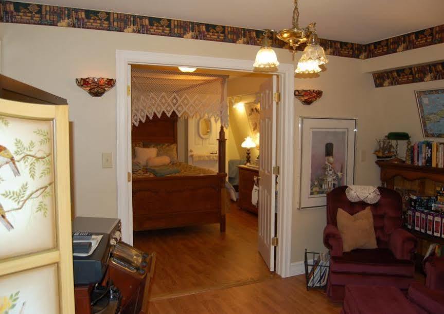 A Walk In The Woods Bed And Breakfast Southold Extérieur photo