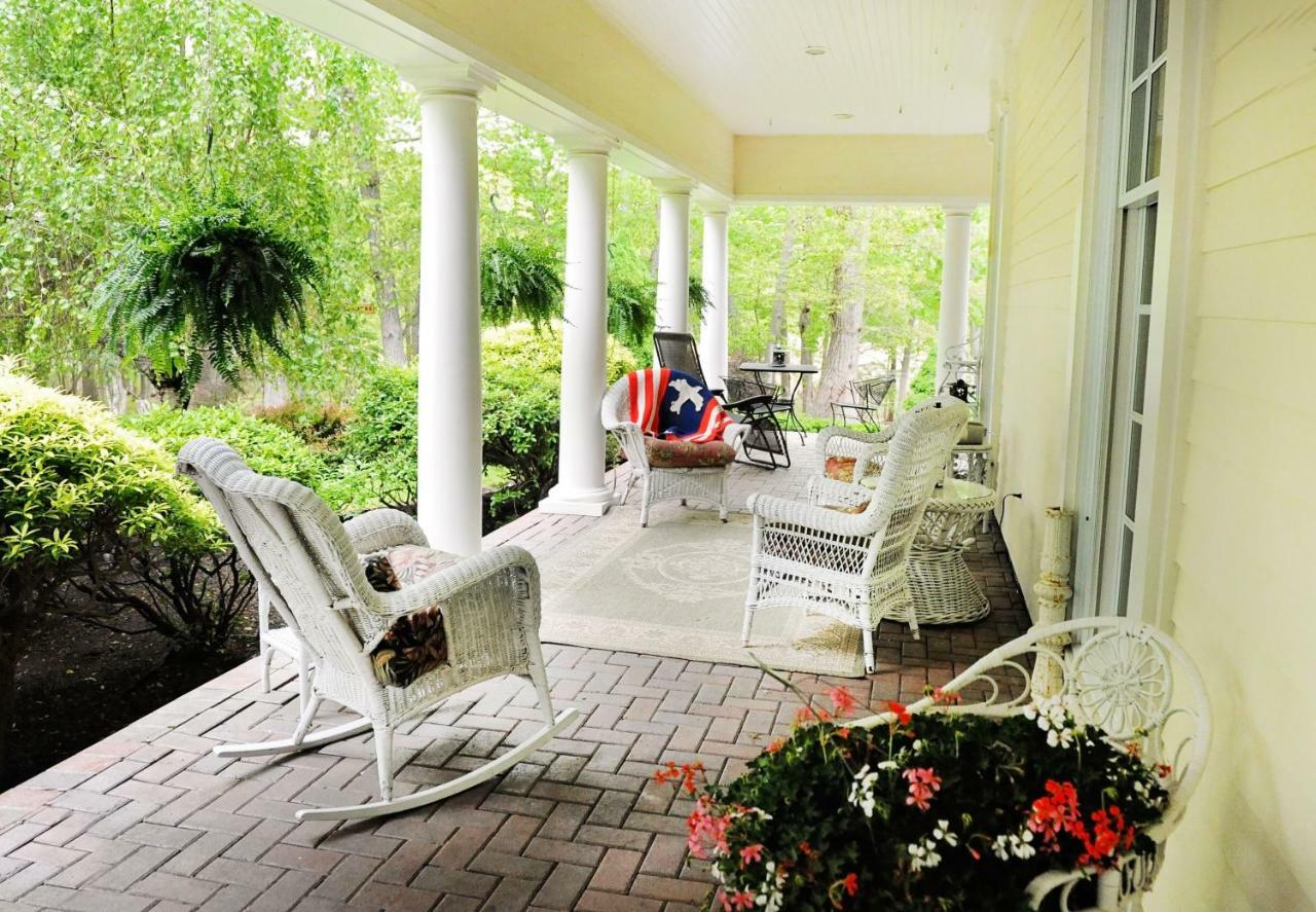 A Walk In The Woods Bed And Breakfast Southold Extérieur photo