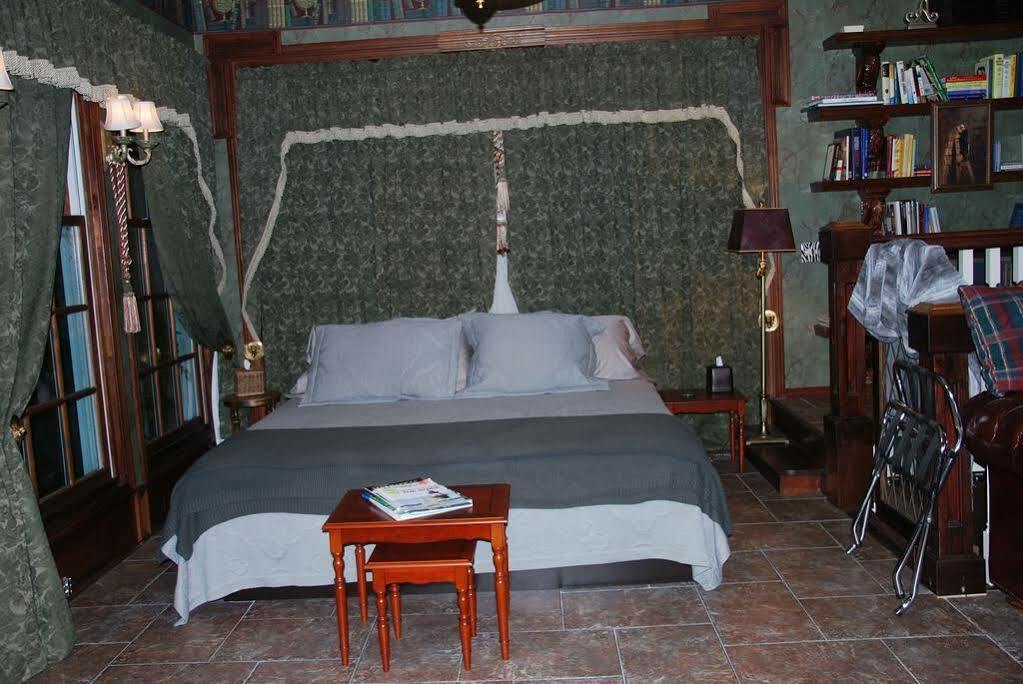 A Walk In The Woods Bed And Breakfast Southold Extérieur photo
